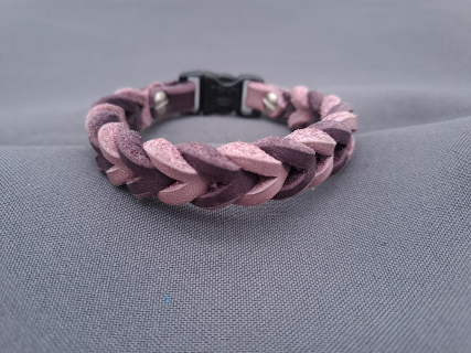 Armband aus Fettleder flieder-orchidee