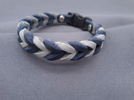 Armband aus Fettleder blau-silbergrau