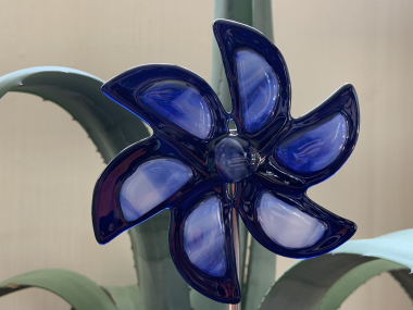 Blume Windrad blau