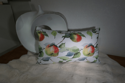 Kissen Äpfel  30x50 cm, 100% Baumwolle 