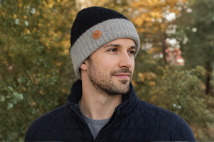 Alpaka Mütze SUAVE aus 100% Baby Alpaka schwarz-silber