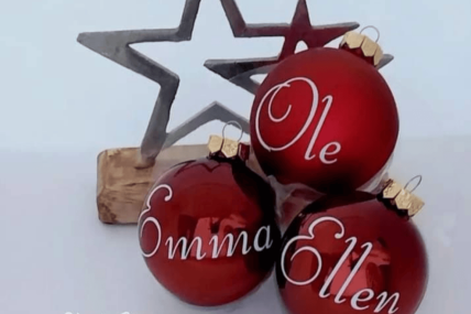 Personalisierte Christbaumkugeln aus Glas in vielen Farben 6 cm