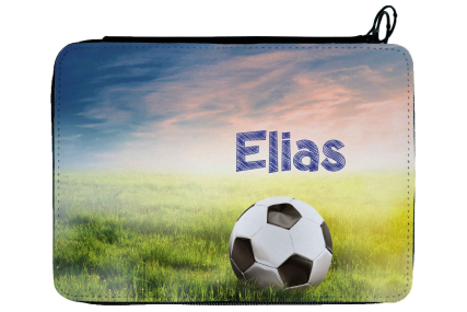 Personalisierbare, gefüllte Federmappe mit coolem Fußball-Design