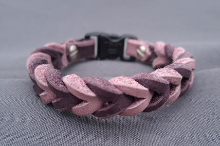 Armband aus Fettleder flieder-orchidee