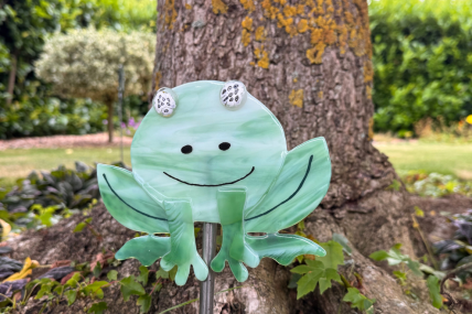Dein handgefertigter Frosch in Weiß von Glücksglas!