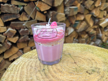 Erdbeer-Milchshake Dessertkerze-Mittel