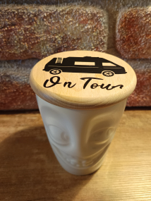 Getränkedeckel, Bierdeckel aus Buchenholz  Bus