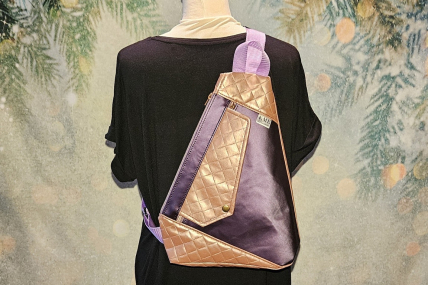 Slingbag Big Ernie Lila Metallic Rosé