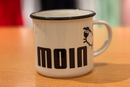 Keramiktasse MOIN mit Schaf