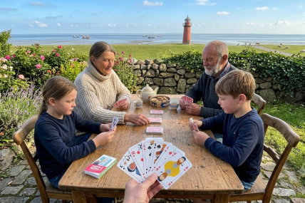 „Moin Moin“ statt „Mau Mau“ - Kartenspiel aus Ostfriesland