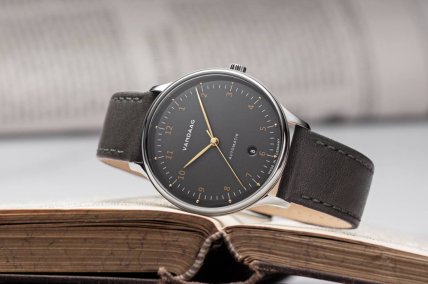 Primus Automatik Stahl-Grau/Gold - Graues Lederband