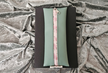 Stiftemäppchen Lindgrün mit Gummiband