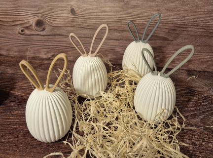 Geriffeltes Osterei mit Ohren