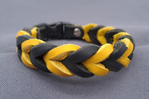 Armband aus Fettleder schwarz-gelb