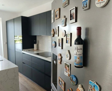 Korkenzieher Flaschenöffner in Flaschenform mit Magnet