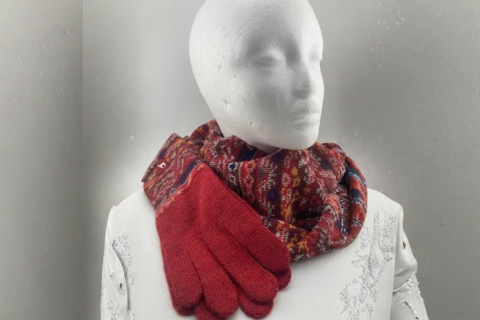 Geschenkset Handschuhe Größe M und Schal Gelia