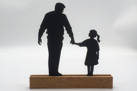 Aufsteller- Papa mit Mädchen