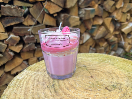 Erdbeer-Milchshake Dessertkerze-Mittel