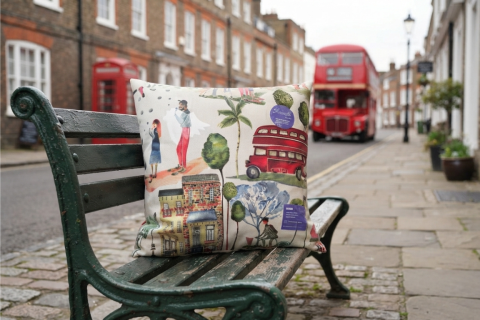 Kissenbezug „London-Flair“ – Urbaner Lifestyle für Dein Zuhause
