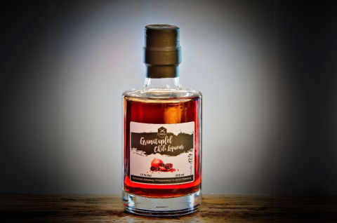 Granatapfel-Chili-Likör
