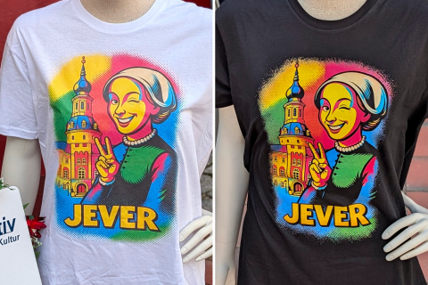 Maria von Jever Pop-Art Shirts in Weiß und Schwarz