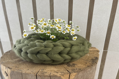 Kleiner Dekokranz aus Merinowolle Moosgrün