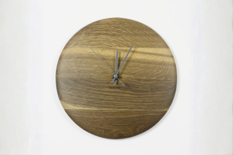 Planet - Wanduhr Eiche massiv dunkel geräuchert