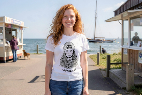 T-Shirt „Seefrau“ - Farbe Weiß - Druck Schwarz