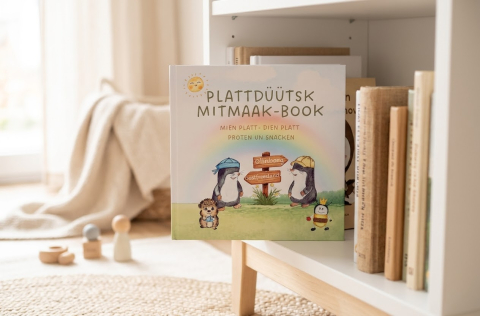 SET  „Plattdüütsk Mitmaak-Book – Mien Platt - Dien Platt + Karte 