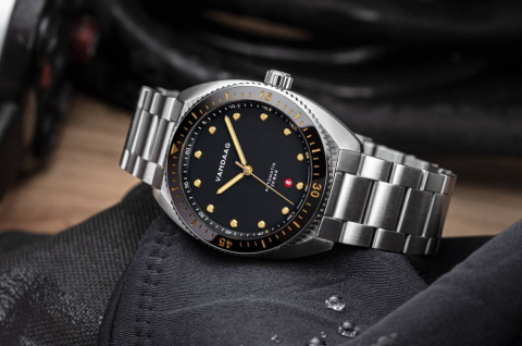 Tiefsee Automatik - Gold-Kraft - massives Stahlband