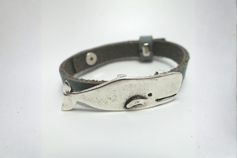 Graues Nubuk-Lederarmband mit versilbertem Wal Slider ( 5cm breit )
