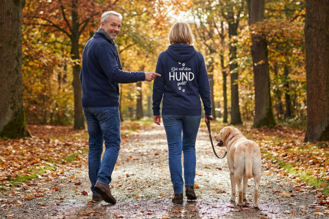 Zip-Hoodie „Die mit dem Hund geht“ - Farbe Dunkelblau - Druck Weiß
